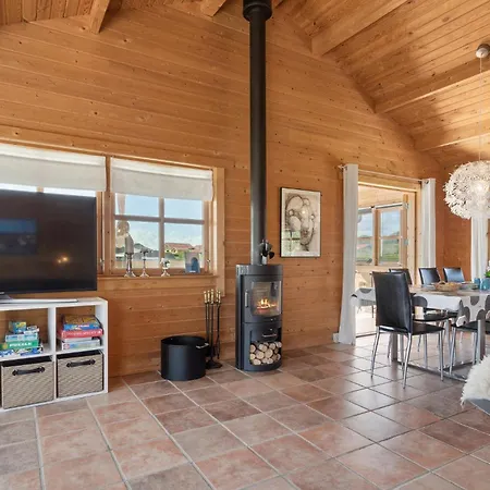 Casa vacanze Stunning In With Kitchen