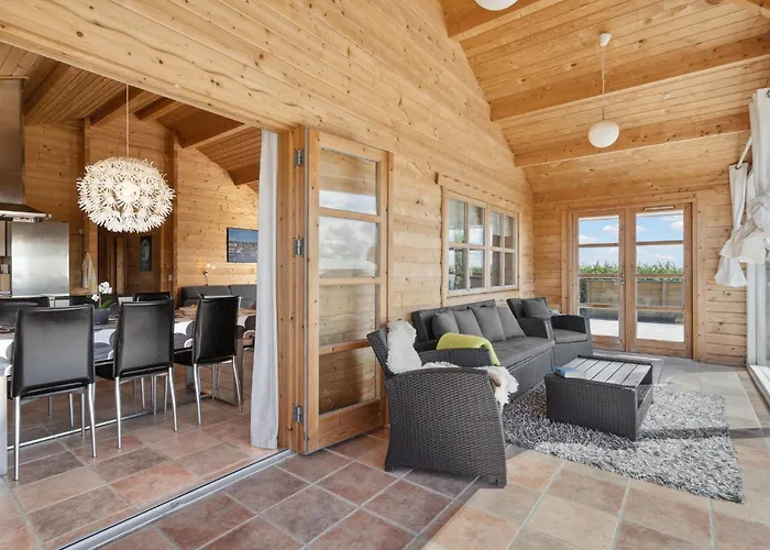 Hébergement de vacances Stunning In With Kitchen *